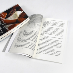 Low MOQ Softcover Book Black Inside Printing Novel Book Printing Paperback Book Custom Printing Perfect Binding