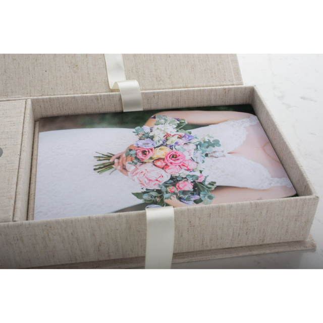 Custom Designed Luxury Cardboard Magnetic Gift Box Rigid Art Paper with Sponge Lining Embossing Wedding Ribbon Packaging Boxes