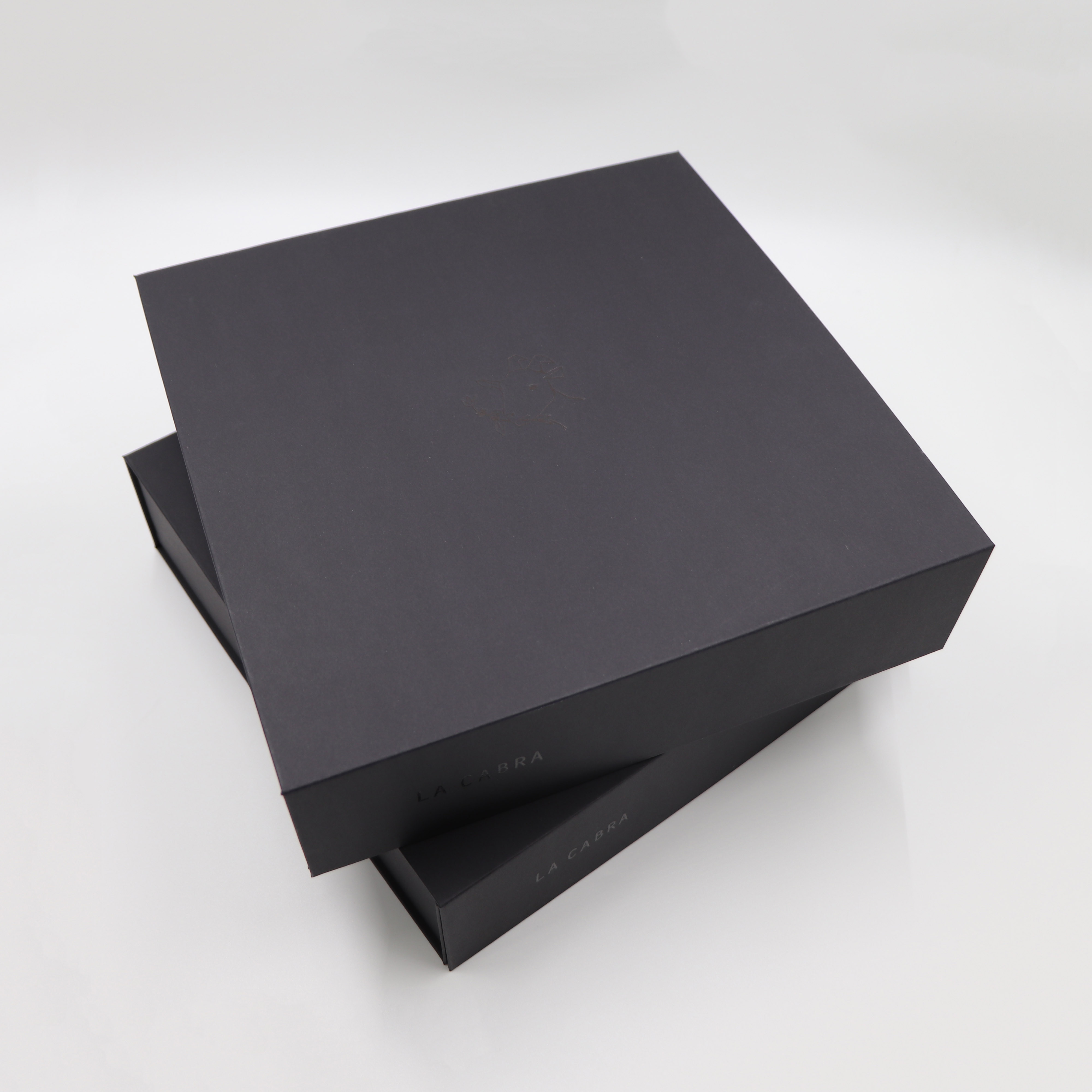 Custom Luxury Magnetic Gift Boxes with Logo | Recyclable Greyboard Packaging Boxes
