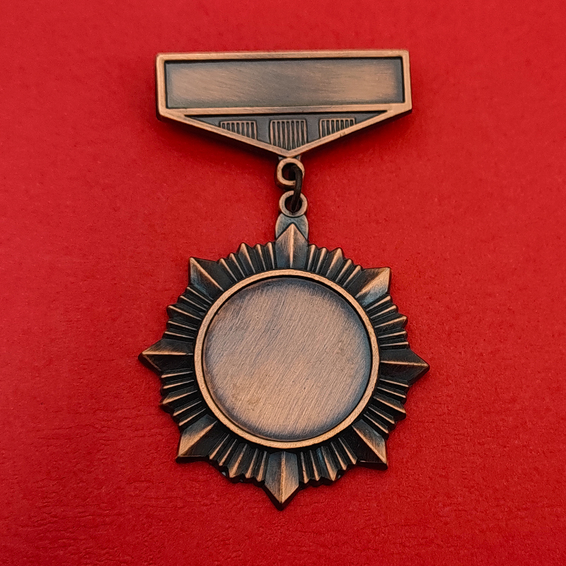 High-Precision 3D Zinc Alloy Custom Cartoon Metal Badges for OEM Use