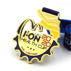 China Cheap Custom Metal Design You Own Half Quarter Marathon Running Zinc Alloy 3D Gold Metal Award Medal