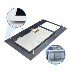 Vue arrière inclinée du module tactile 10,1 pouces, avec détails du châssis et des fixations