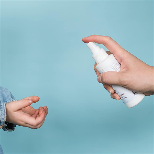 Hypochlorous Acid Disinfectant Spray for Skin-Kills 99.9% of Germs-Hypoallergenic, Quick-drying + Moisturizing
