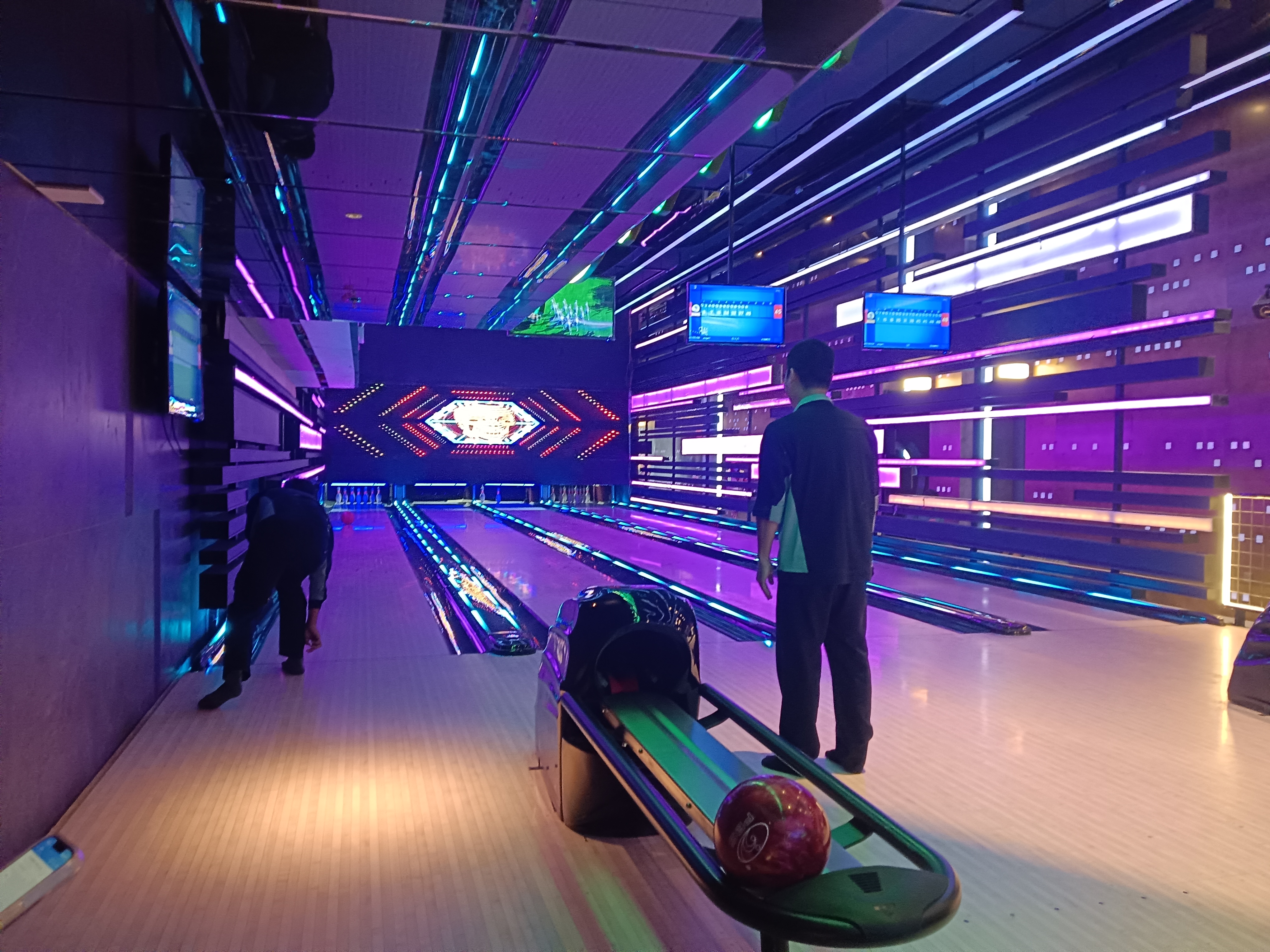 Vietnam bowling alley case photo 2