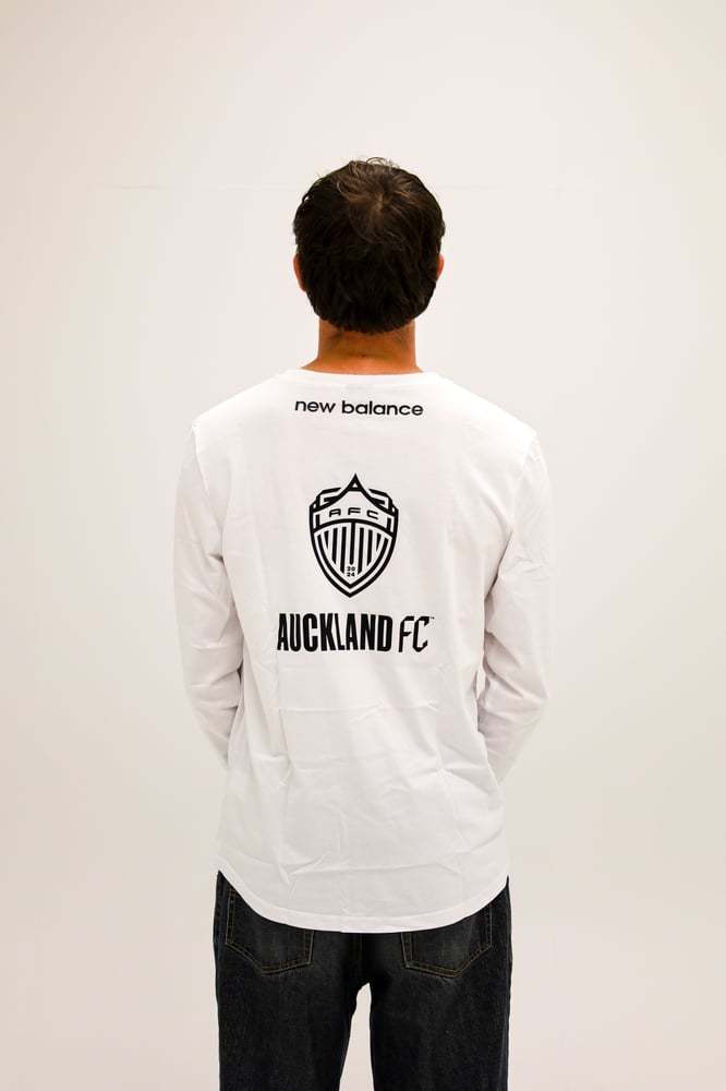 Men's Auckland FC 2024/25 Third Casual Long Sleeve Shirt - White