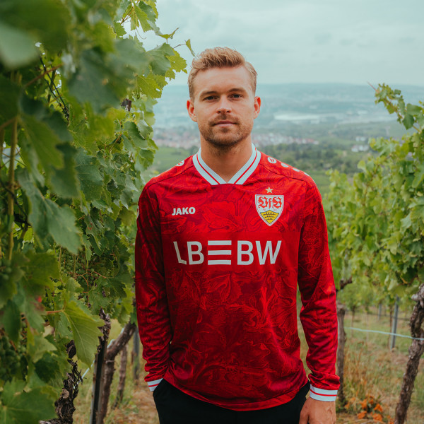 Women's VfB Stuttgart 2025/26 Away Long Sleeve Shirt
