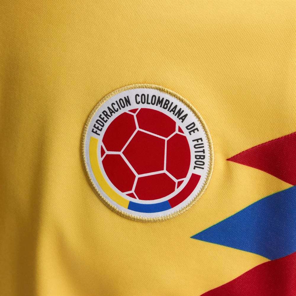 Kid's Colombia 1990 Away Retro Shirt #10