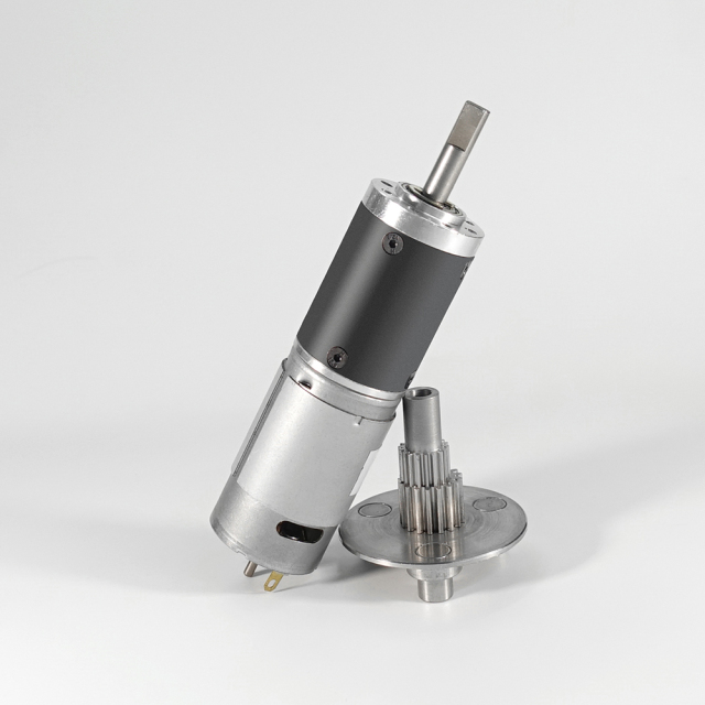 Планетарный редукторный двигатель ZP28X-390/395