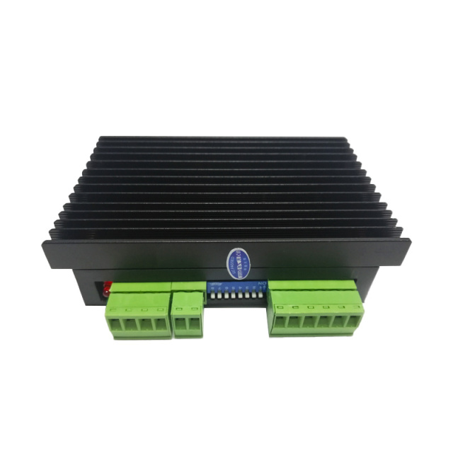 Двухфазный высокопроизводительный гибридный драйвер шагового двигателя