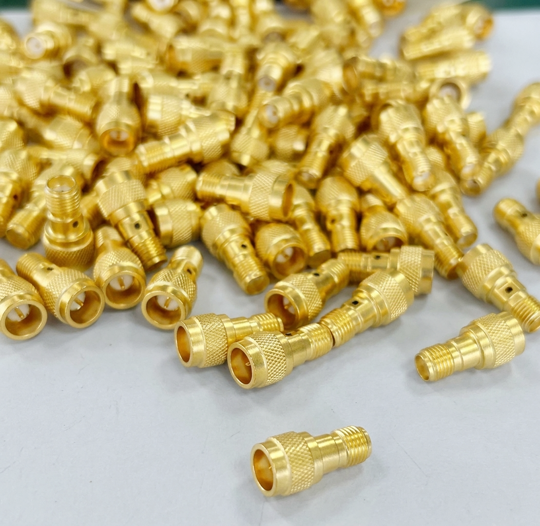 Gold SMA Quick Disconnect Adapter | Male to Female | Up to 26.5 GHz,Golden SMA Quick Disconnect Test push-pull Adapter male to female 18GHz 26.5GHz 50ohm,Professional Manufacturer on Attenuators&Terminations,RF Connector&Adapter,cable Assemblies and other Microwave components