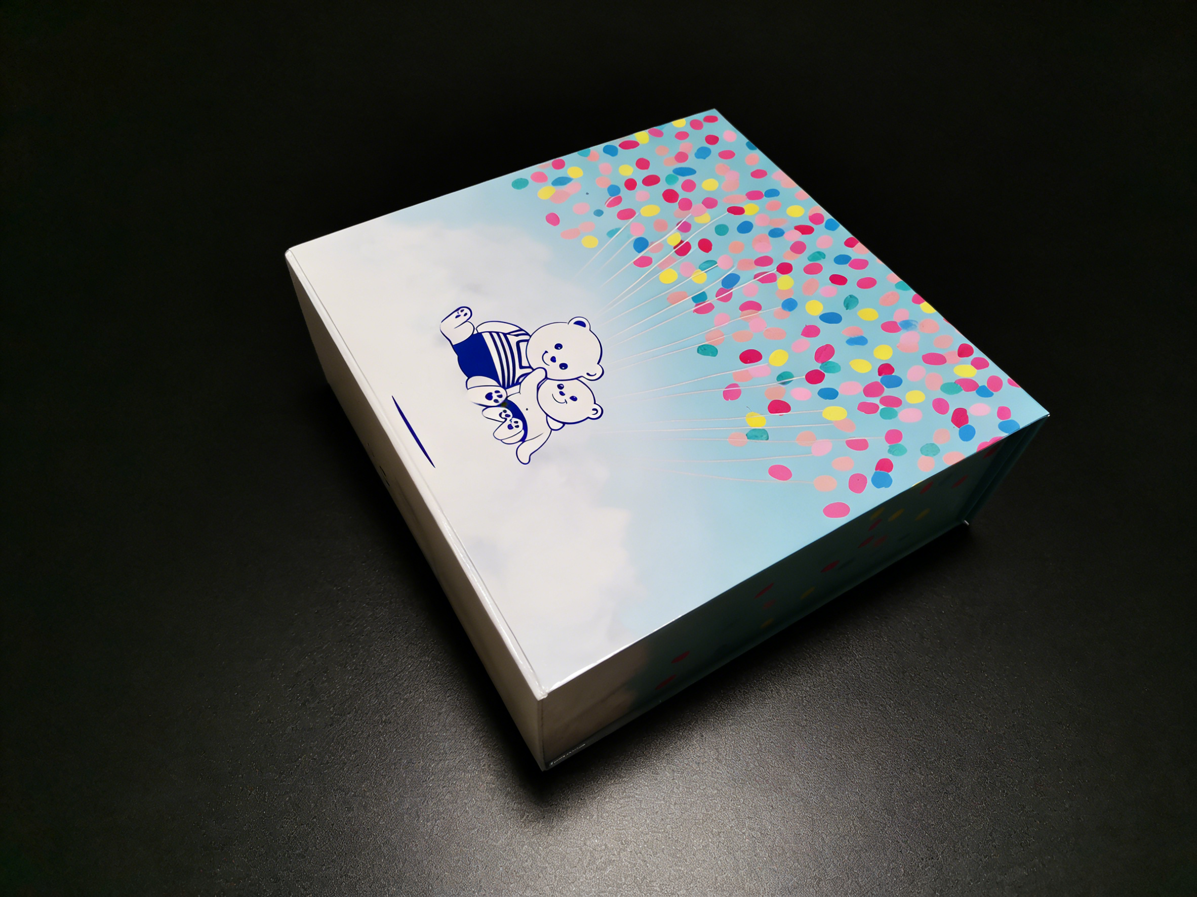 Apparel Hat Magnetic Folding Box, custom folding box/folding carton box,Magnetic Folding Box with Ribbon Handle for Apparel Hat Packaging