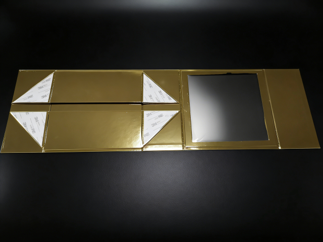 Luxury Golden Magnetic Folding Box, custom folding box/folding gift box,Luxury Golden Folding Box Magnetic for High-End Apparel Gift Packaging