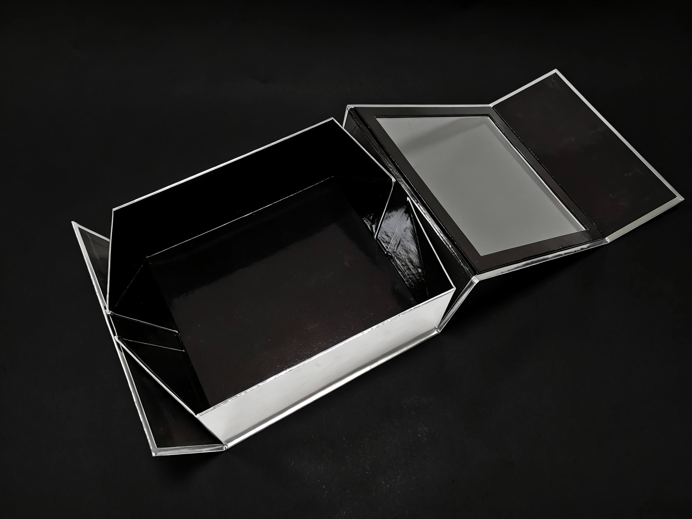 FSC Silver Magnetic Folding Box, custom folding box/folding gift box,FSC Certified Silver Folding Box Magnetic for Luxury Gift Packaging