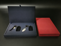 Soft Touch Paper Gift Box Small Gift Box,Red/Blue Clamshell Gift Box With EVA For Key & Mini Gifting