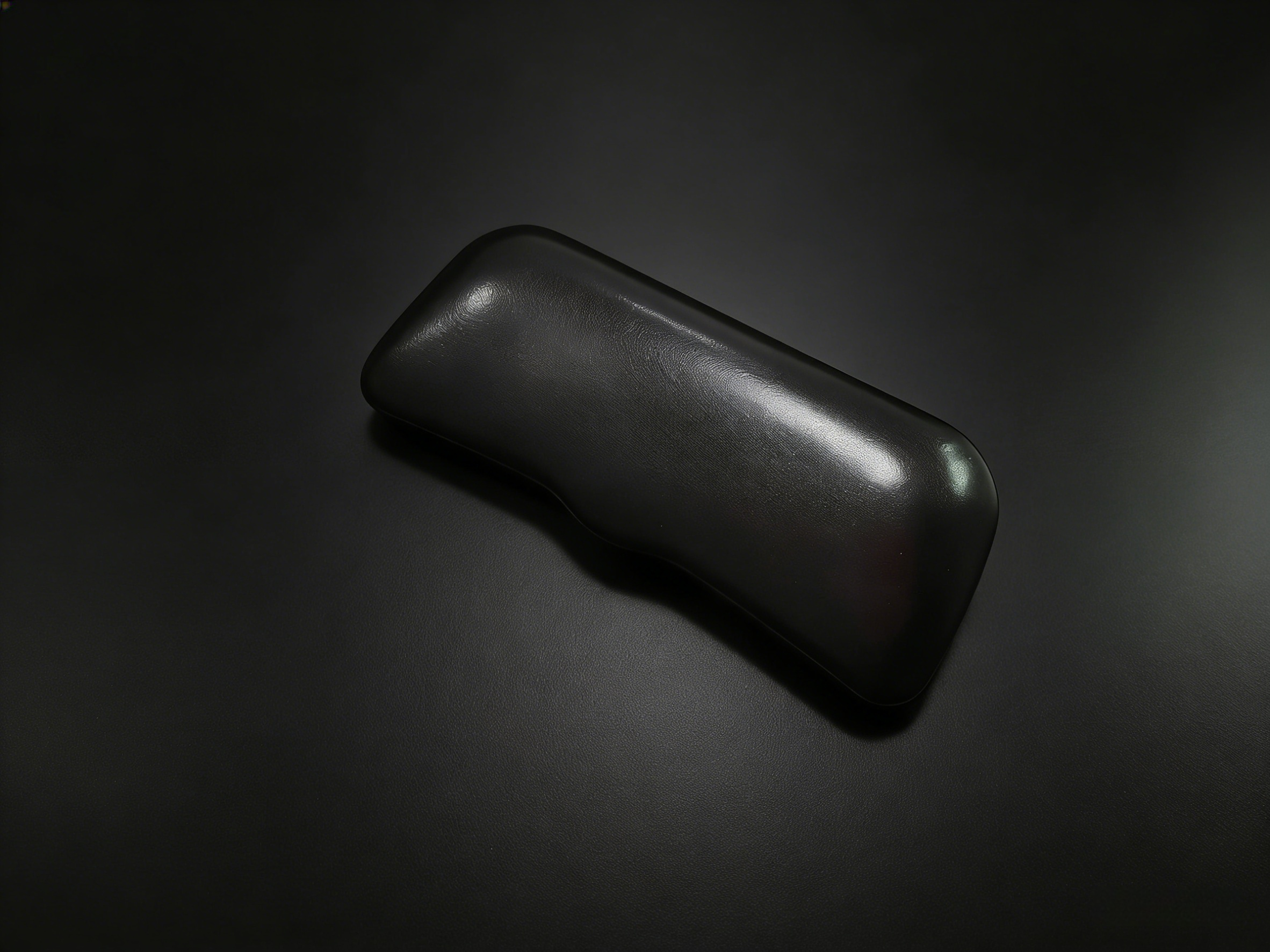 Luxury Hard-Shell Optical Glasses Case - Novelty Design,Luxury Chrome Hard-Shell Glasses Case