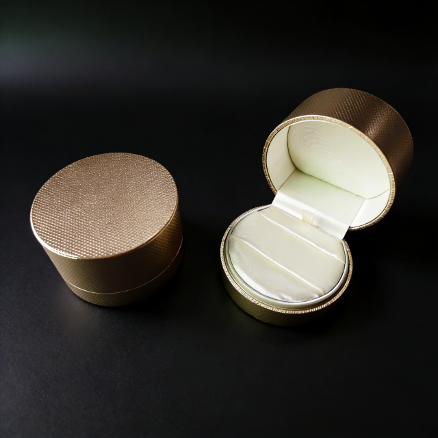 Elegant Texture paper jewelry box - personalized jewelry box,73mm Plastic Hinge-Box - Custom Jewelry Box Manufacturer