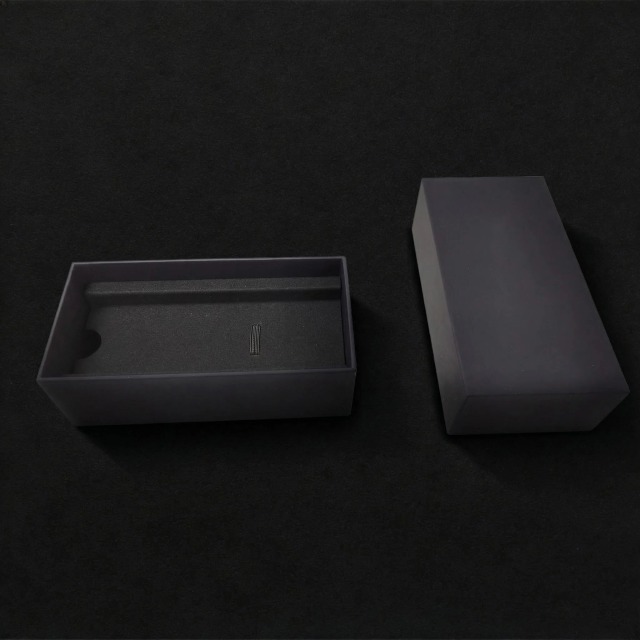 Boîte à montre bon marché noire de style aristocratique avec diamants (DW même article),Boîte à montre noire bon marché de style aristocratique avec diamants (article similaire chez DW), personnalisable en KA MEI