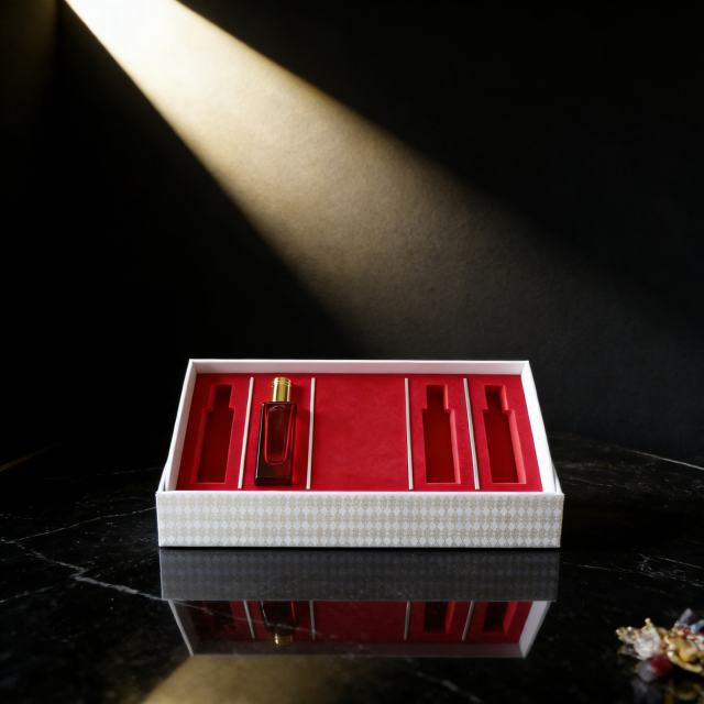 Luxury Paper perfume box - luxury perfume box,Red Luxury perfume box - Premium luxury perfume box for B2B Bulk Purchase