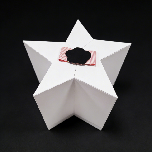 Coffret de parfum haut de gamme en édition spéciale, au design pentagonal,Emballage pentagonal pour parfum haut de gamme en édition spéciale, personnalisable chez KA MEI