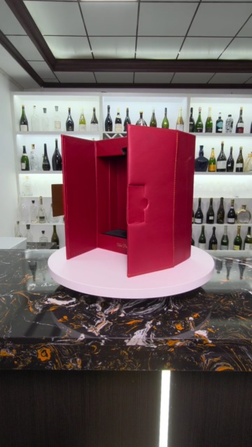 Luxury Red Pu Leather,Cardboard Wine Box, custom wine box, wine gift box,Luxury Red Pu Leather, Cardboard Wine Box - Durable Protectiv for Wine Packaging