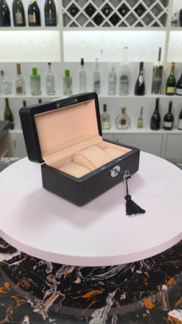Luxury PU Leather watch box, leather watch box, custom watch box,Luxury PU Leather watch box - Protective Display for watch box
