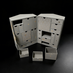 Minimalist Specialty Paper Gift Box White Gift Box,Sleek White Specialty Paper Gift Box Book Type With Metal Nameplate