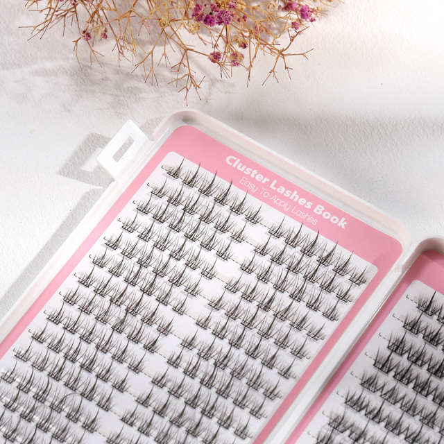 32 Rows Lash Book