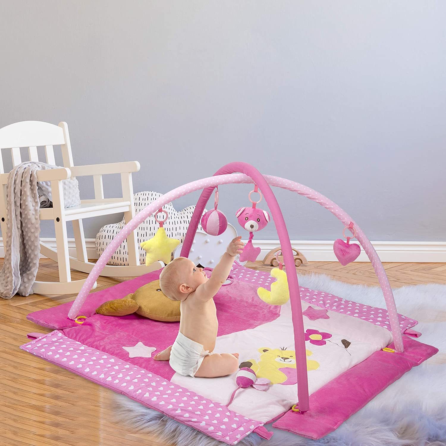 baby play mat with hanging toys