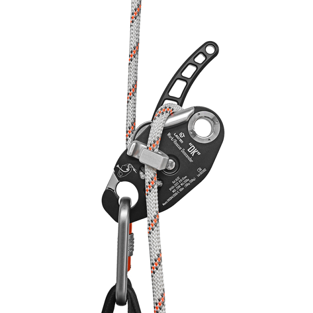 "DK" Auto-braking Descender