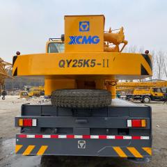 XCMG 25 ton truck crane