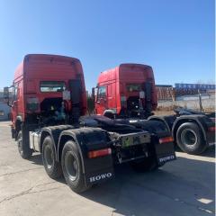 Groupement national chinois de camions lourds HOWO 6 × 4 371 chevaux, tracteur d'entretien d'occasion (rouge)