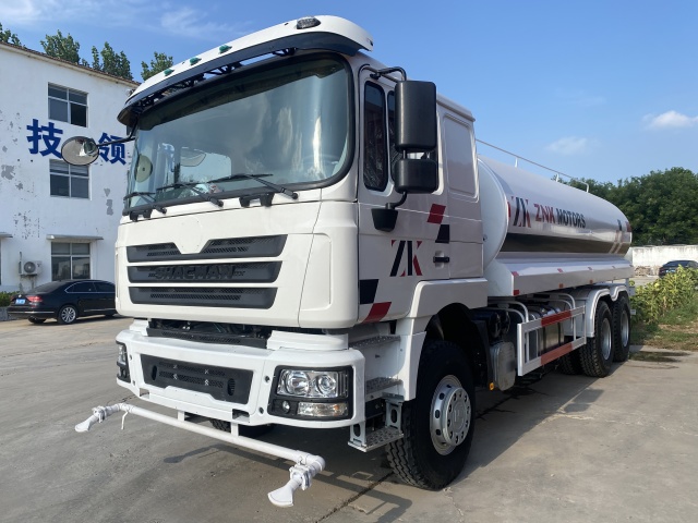 Camion-citerne à eau SAHCMAN F3000 6x4 de 15 000 litres pour le Zimbabwe