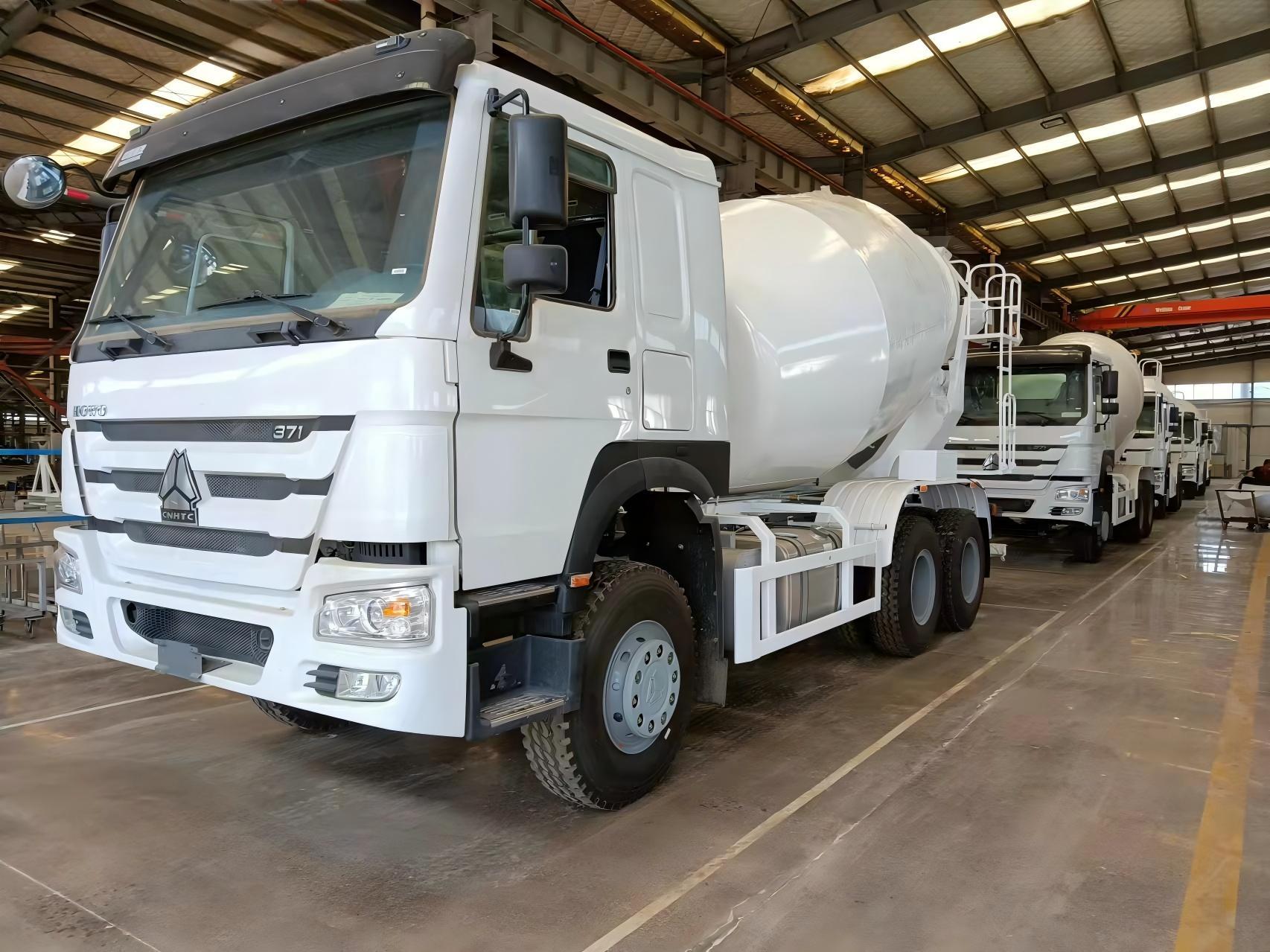 Used 10 Wheel SINOTRUK HOWO Construction DumpTruck