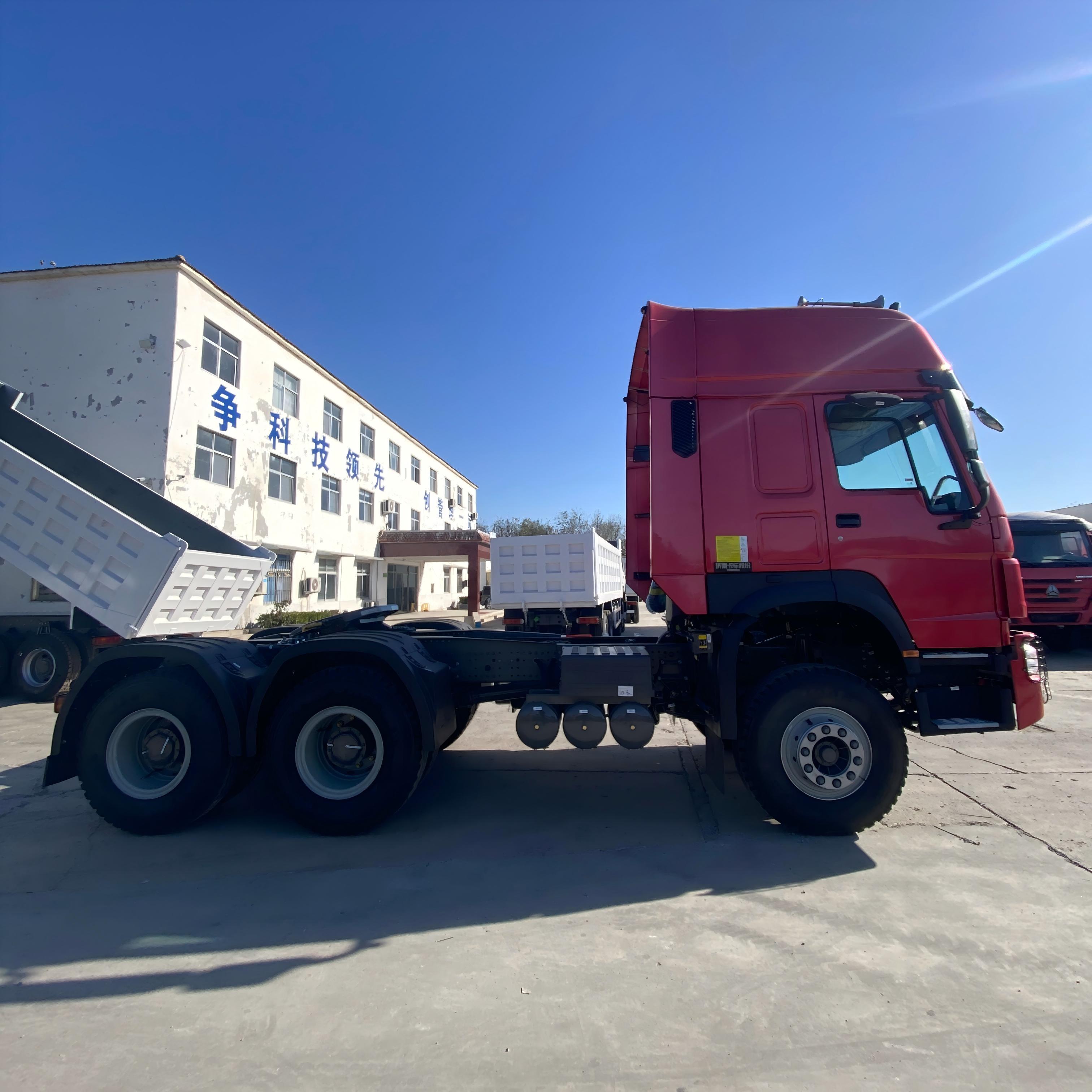 Groupement national chinois de camions lourds HOWO 6 × 4 371 chevaux, tracteur d'entretien d'occasion (rouge)