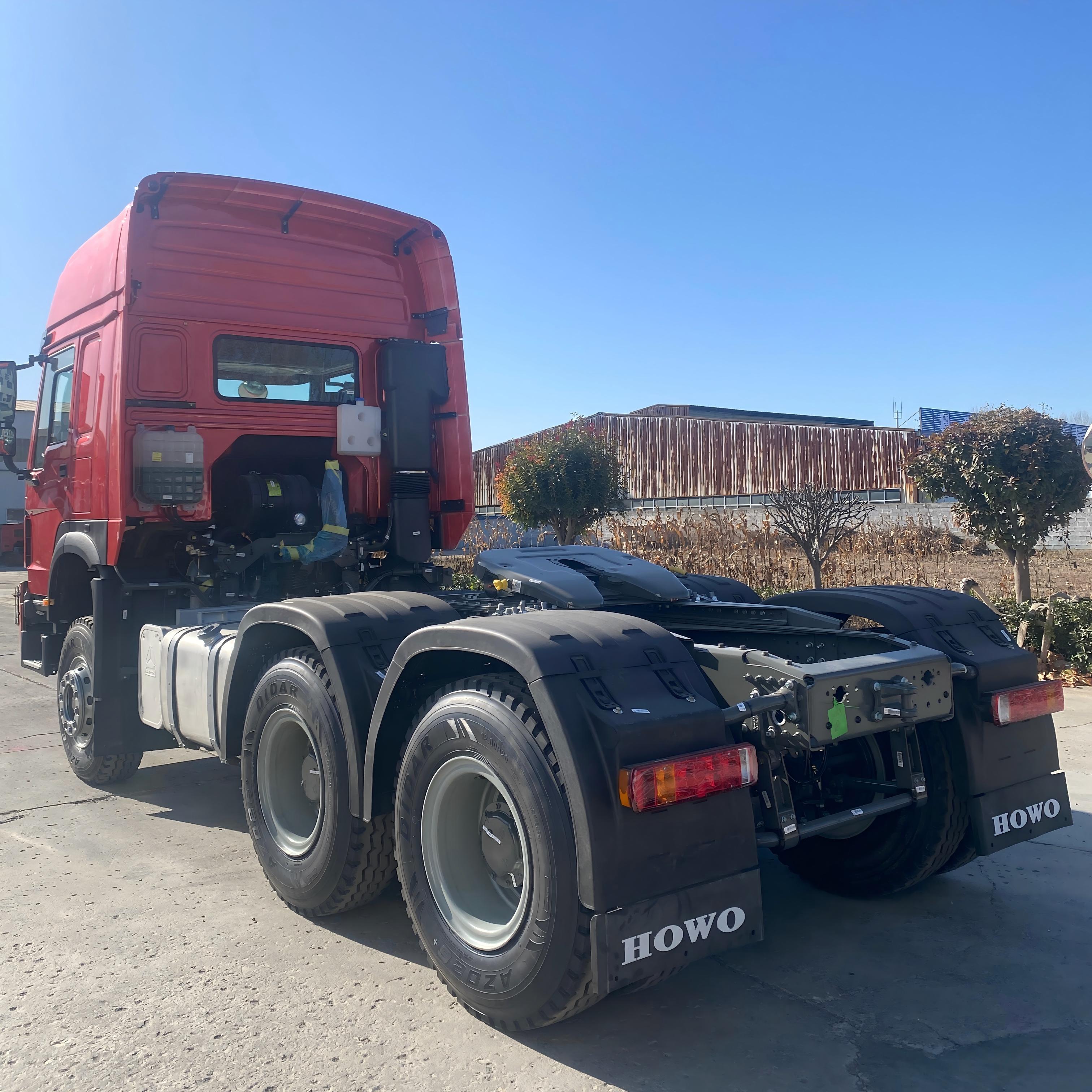 Groupement national chinois de camions lourds HOWO 6 × 4 371 chevaux, tracteur d'entretien d'occasion (rouge)