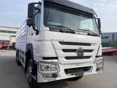 Sinotruk HOWO 400-horsepower 6×4 white flatbed truck