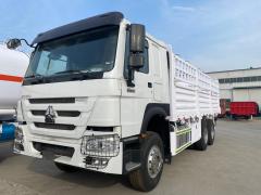 Sinotruk HOWO 400-horsepower 6×4 white flatbed truck