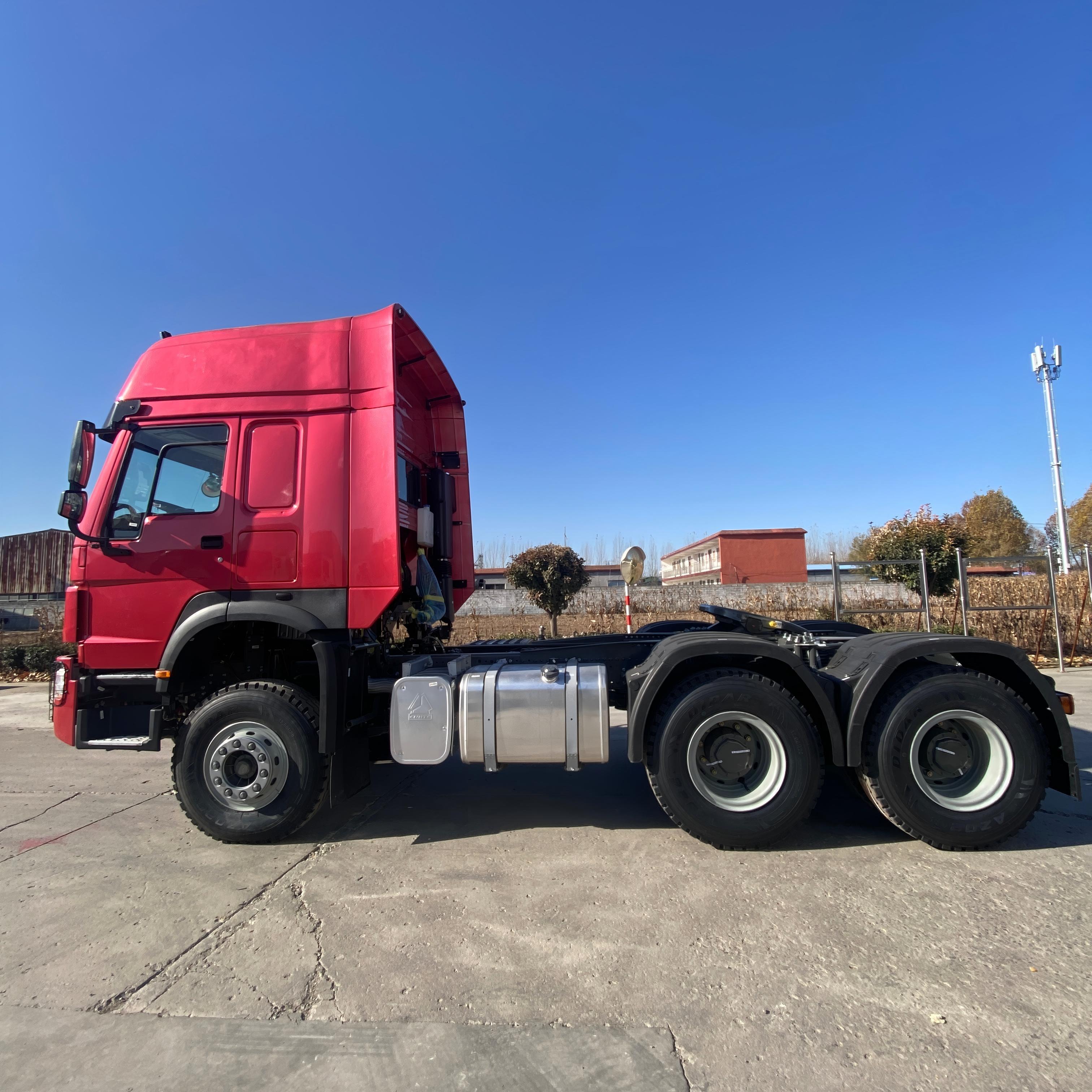 Groupement national chinois de camions lourds HOWO 6 × 4 371 chevaux, tracteur d'entretien d'occasion (rouge)