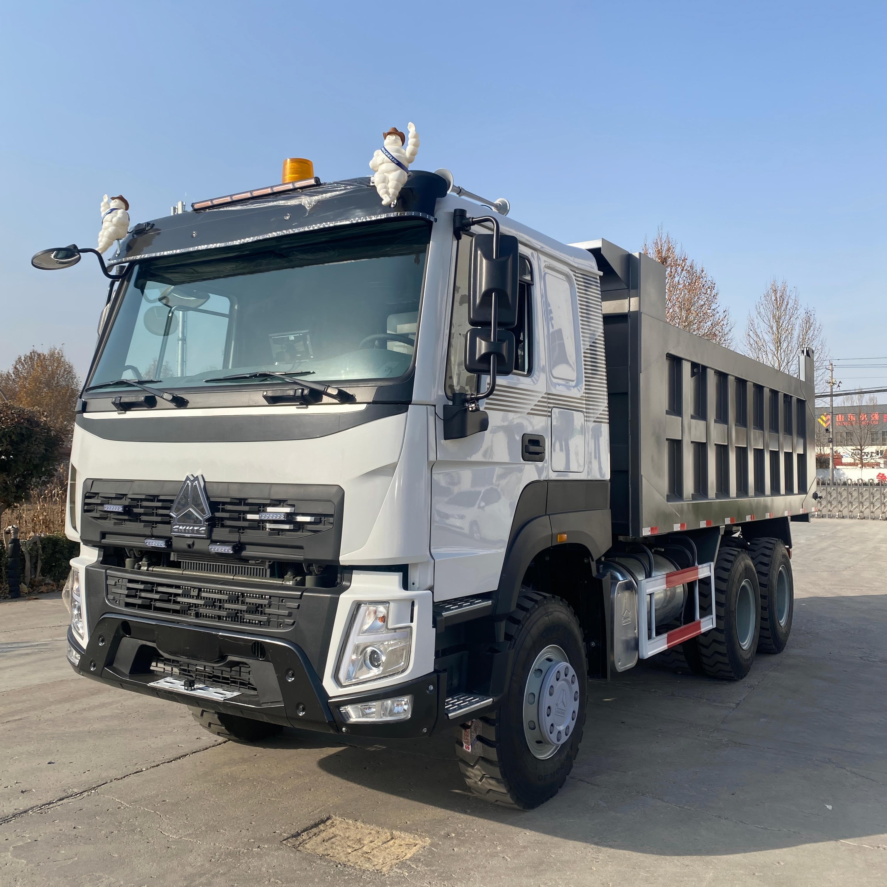China National Heavy Duty Truck Group's flagship 6 × 4 371 horsepower second-hand maintenance dump truck (white brown dual color)