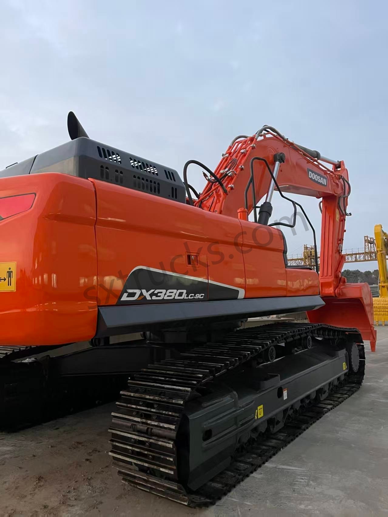 Doosan DX380LC-9C Crawler Excavator