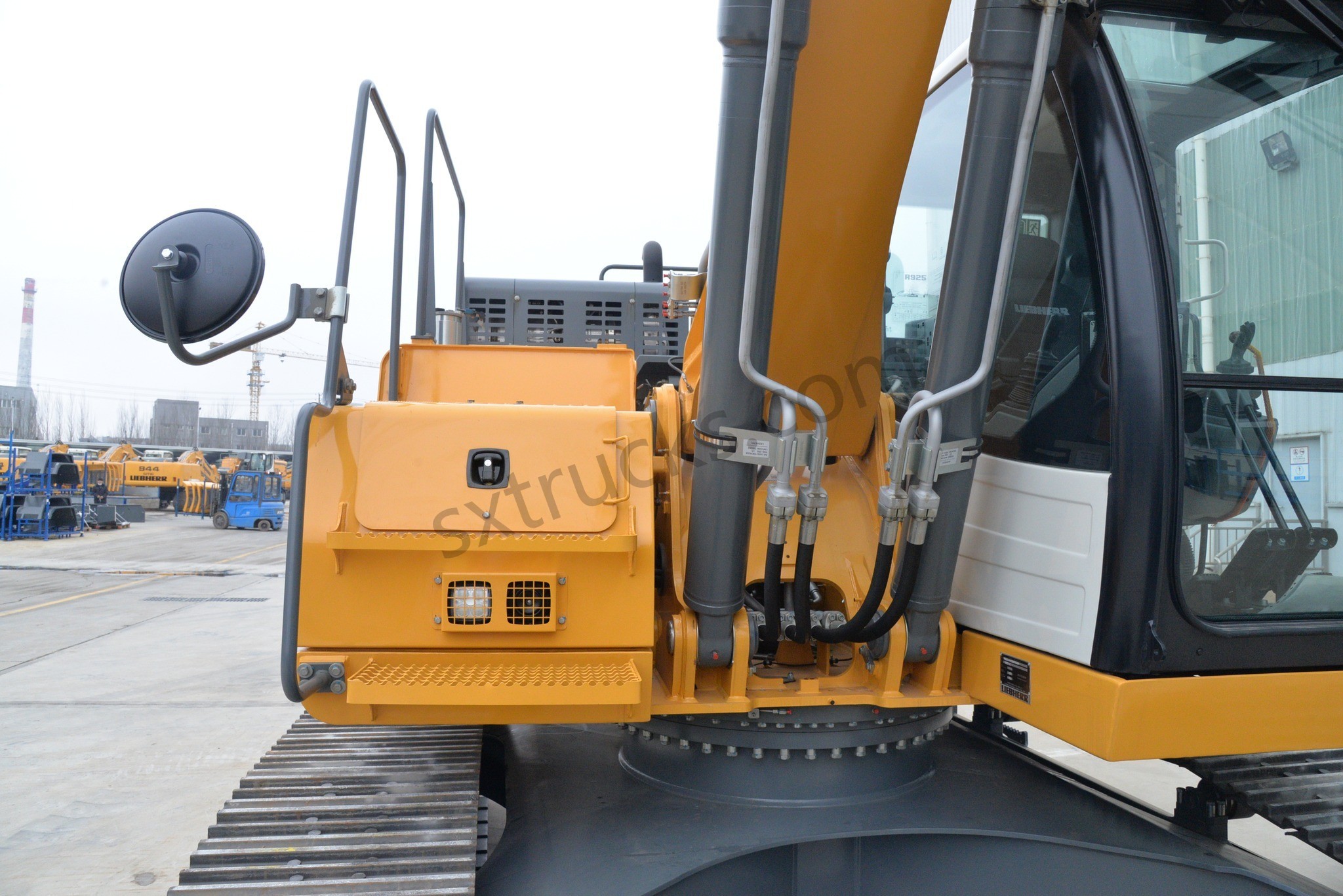 Liebherr R 926 Hydraulic Excavator