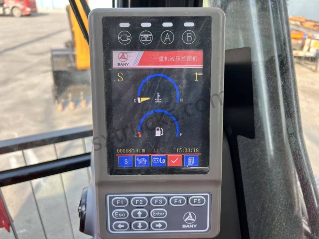 SANY SY215C Medium Crawler Excavator