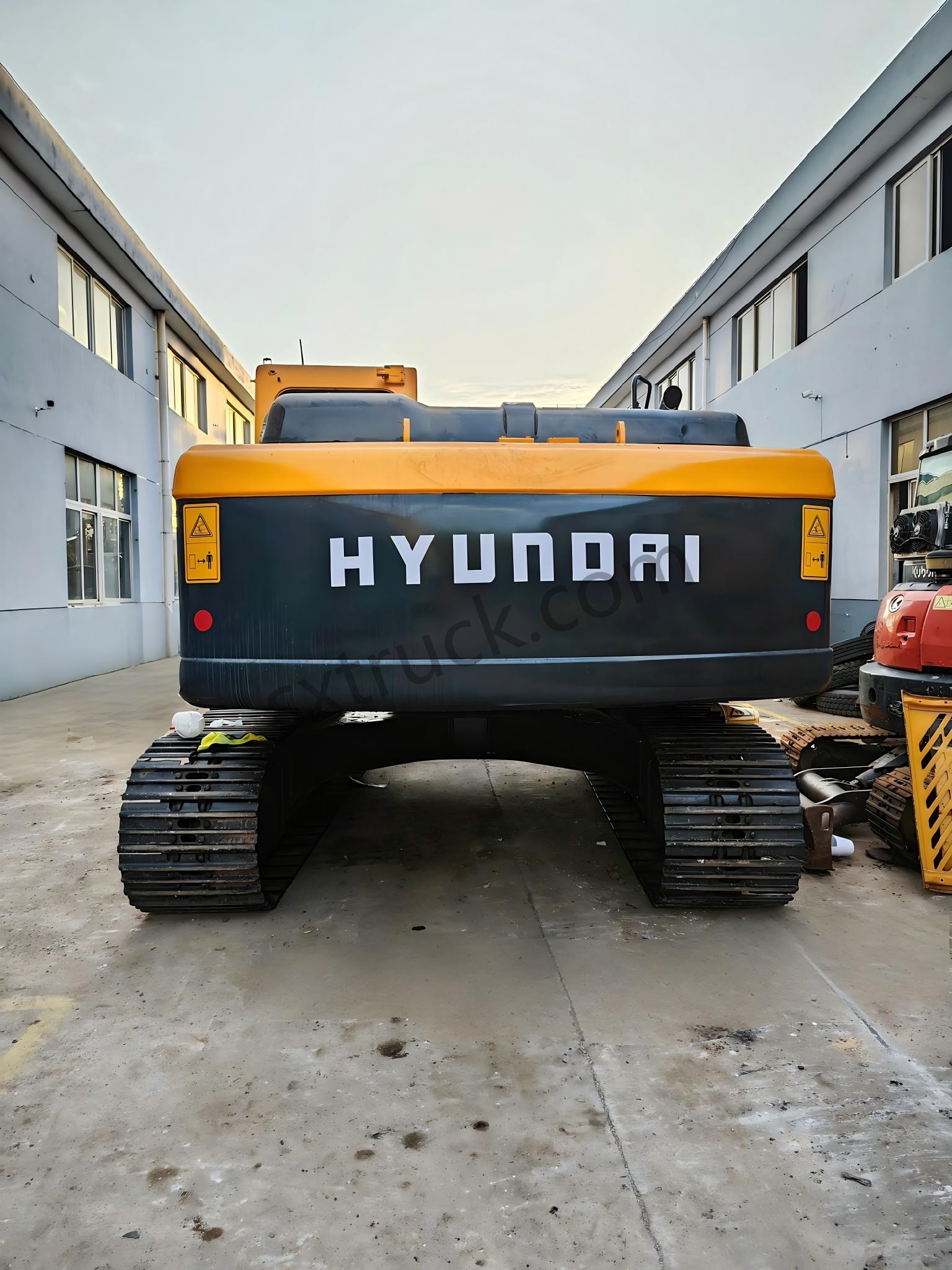 HYUNDAI Robex 220LC-9S