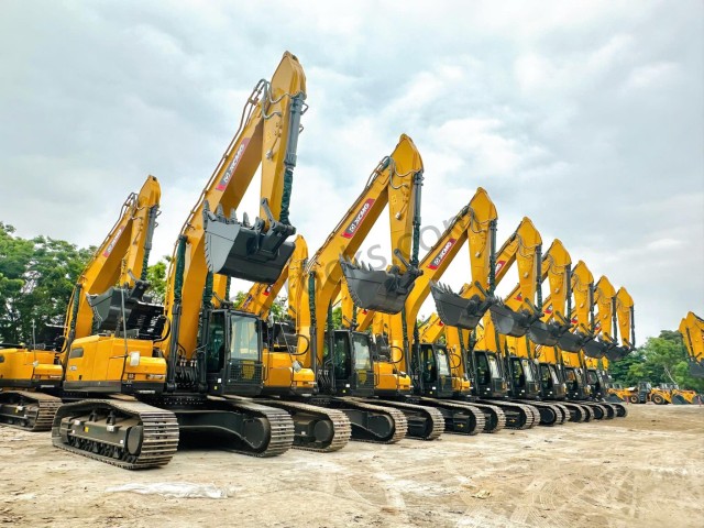 XCMG XE215G Excavator