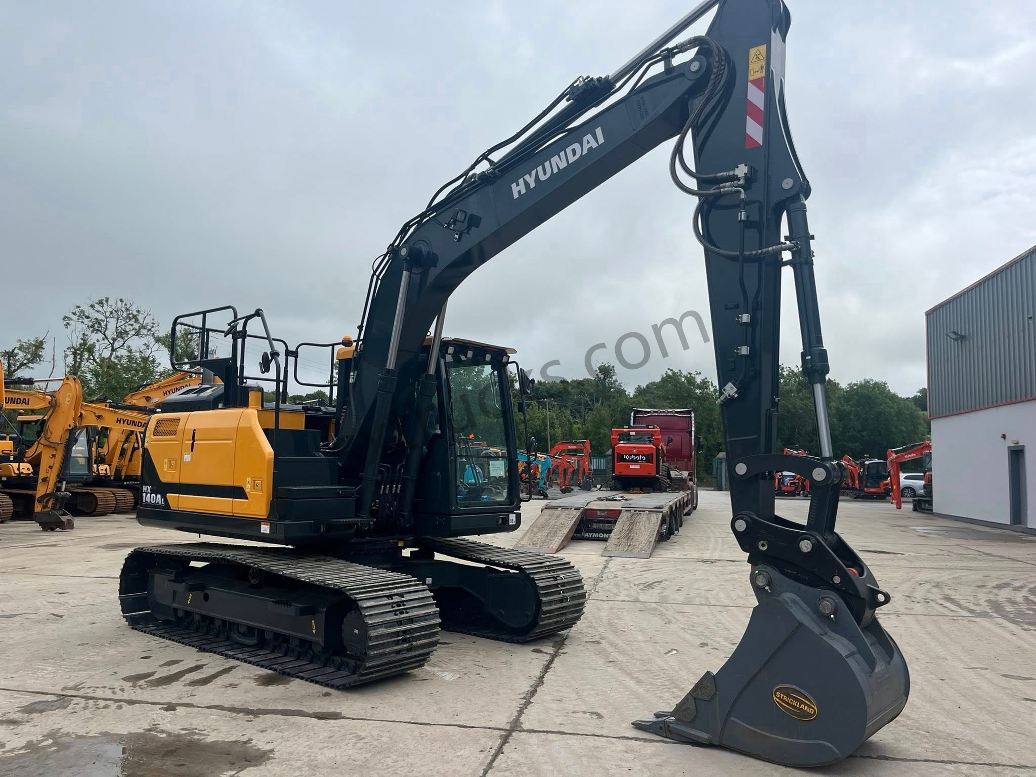 Hyundai HX140AL Crawler Excavator