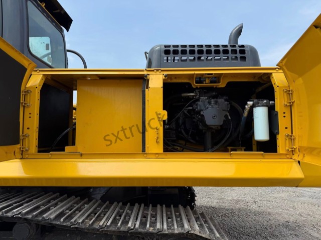 Komatsu PC300 Hydraulic Excavator