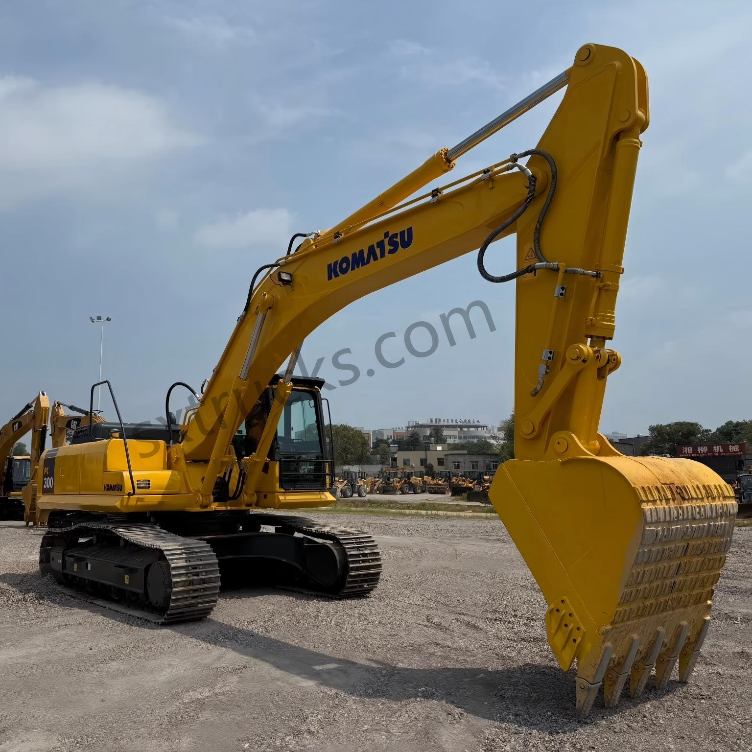 Komatsu PC300 Hydraulic Excavator