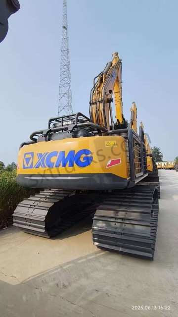 XCMG XE135F Crawler Excavator