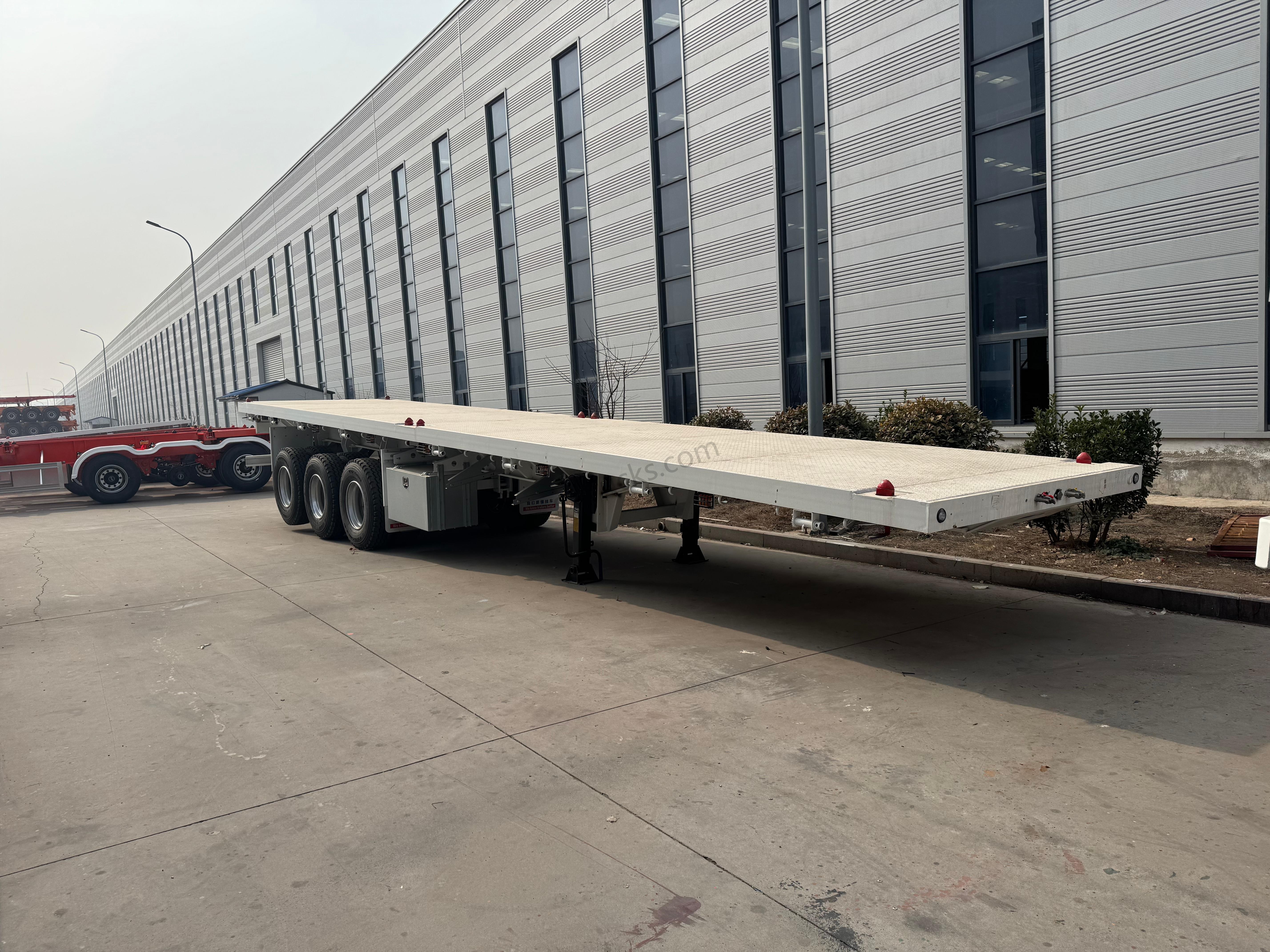 3 Axle Flatbed Semi-Trailer