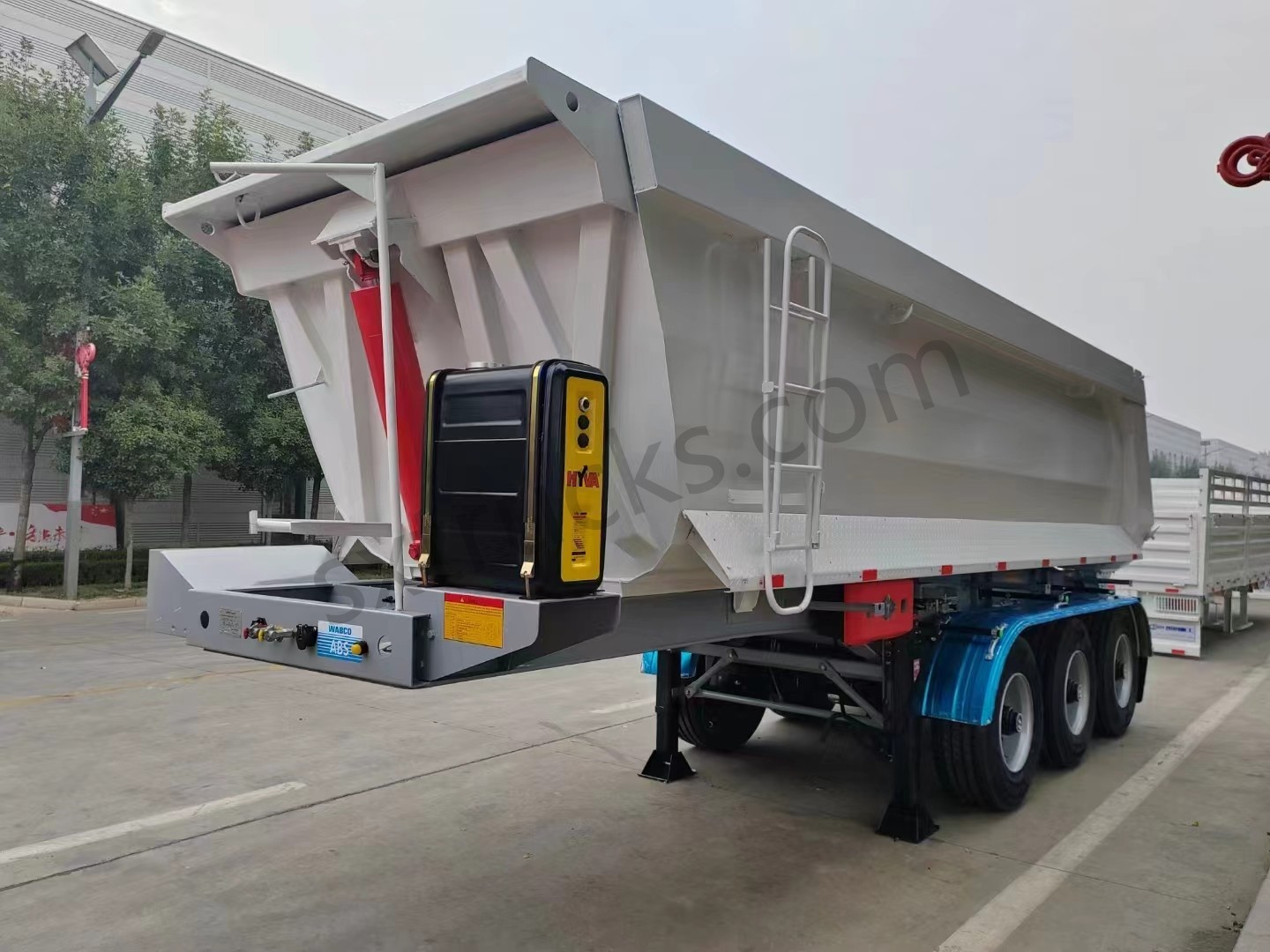 3 Axle U-type Rear Dump Semi-Trailer